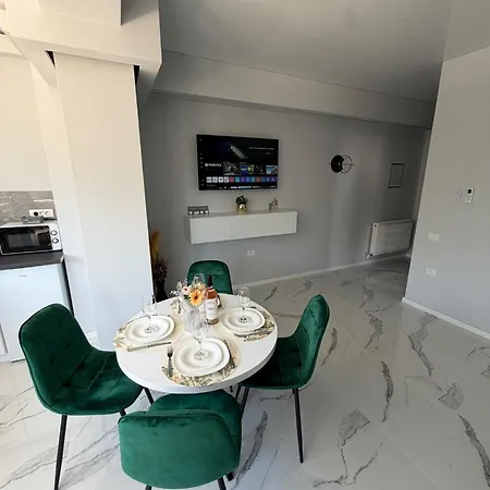 Elysium Seaview - Mamaia Building Ii
